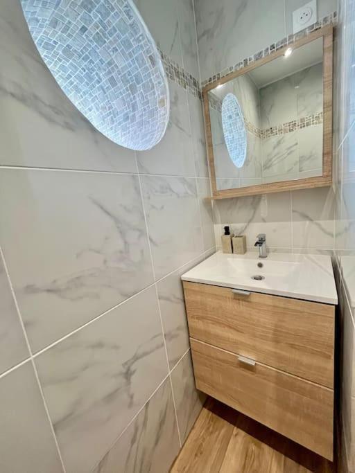 T2 Renove A 15 Min De Lyon Apartment Pierre-Benite Exterior photo